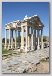 aphrodisias : tetrapylon