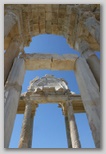 aphrodisias : tetrapylon