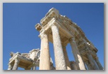 aphrodisias : tetrapylon