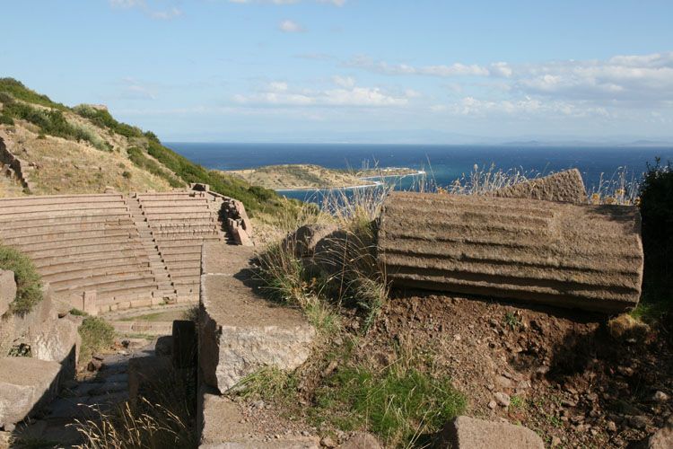 assos : vestiges et photos